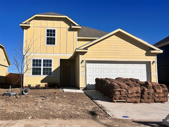 view of front of house featuring a garage