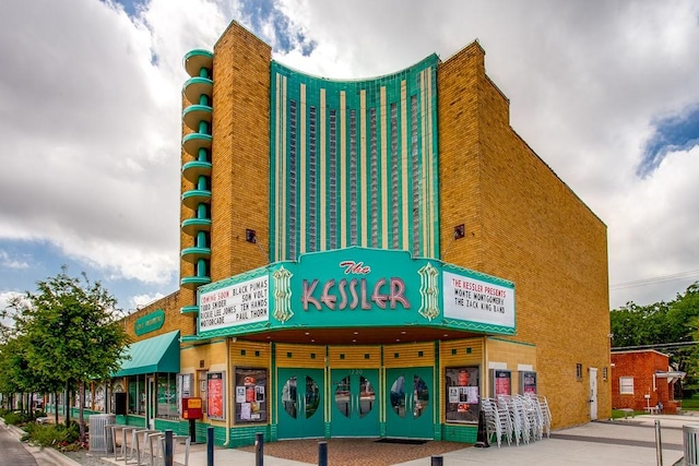 view of building exterior