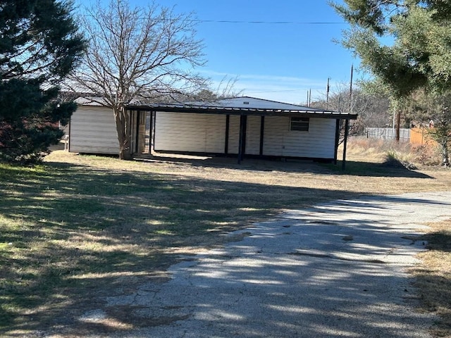 view of outbuilding