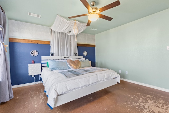 bedroom featuring ceiling fan