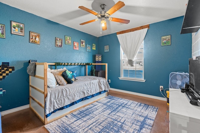 bedroom featuring ceiling fan