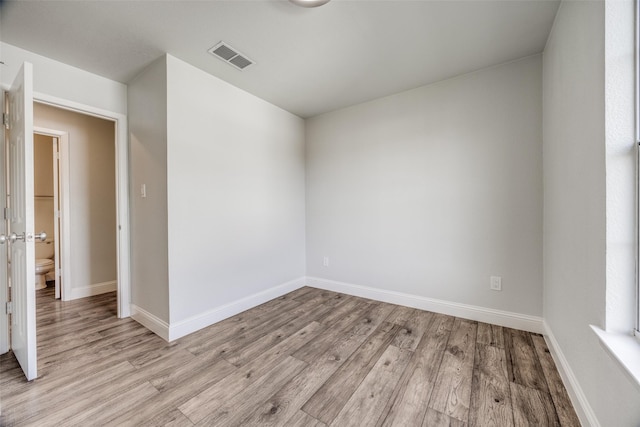 empty room featuring light hardwood / wood-style flooring