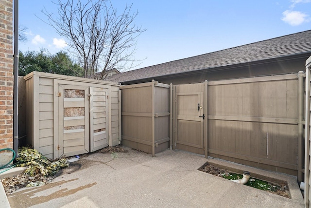 view of outbuilding