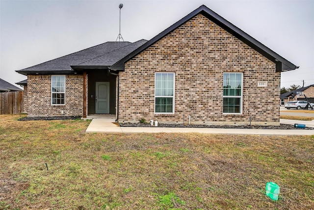 view of front of house with a front yard