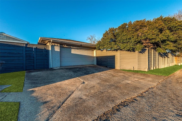 detached garage with fence