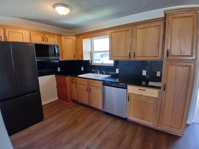 kitchen with dark hardwood / wood-style floors, sink, backsplash, black appliances, and a textured ceiling