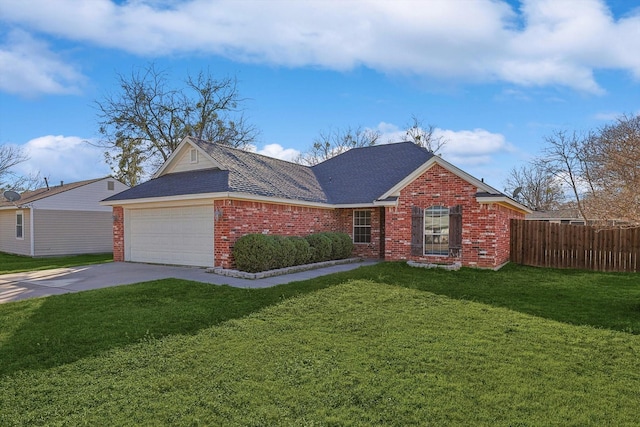 ranch-style house featuring a front lawn