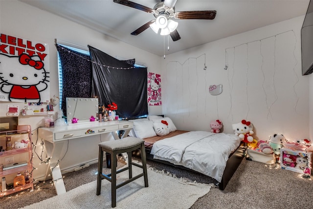 bedroom featuring ceiling fan