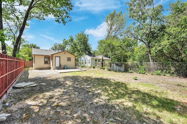 view of yard with a patio area