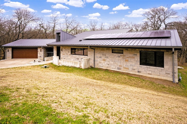 ranch-style house with a garage