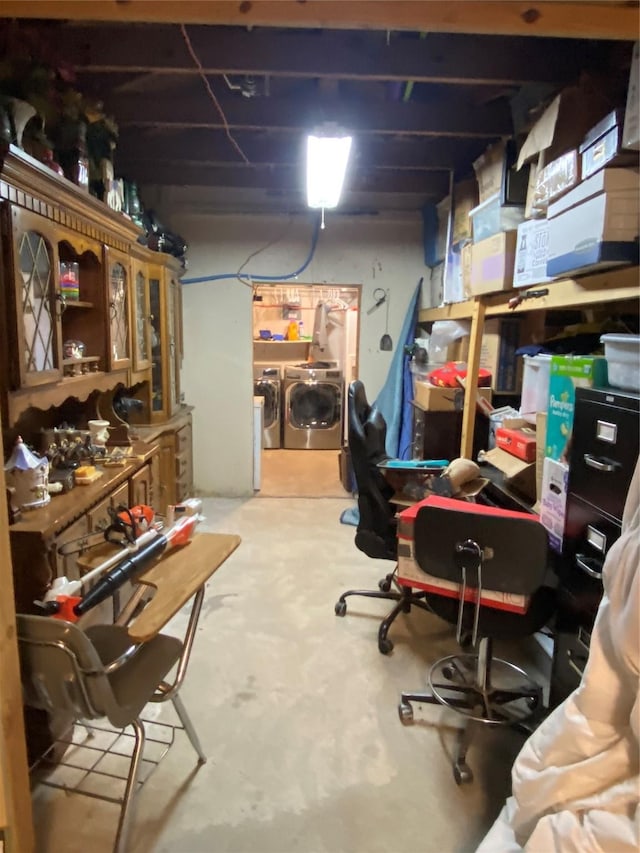 storage room with washing machine and clothes dryer