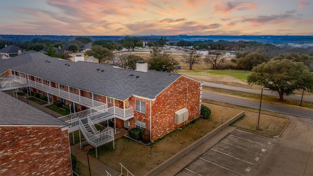 view of aerial view at dusk