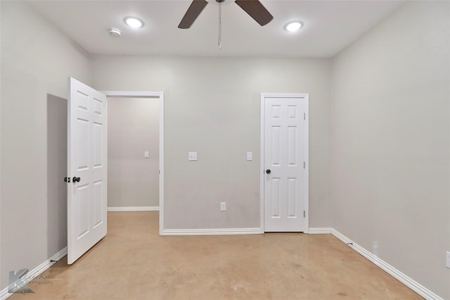 spare room with ceiling fan