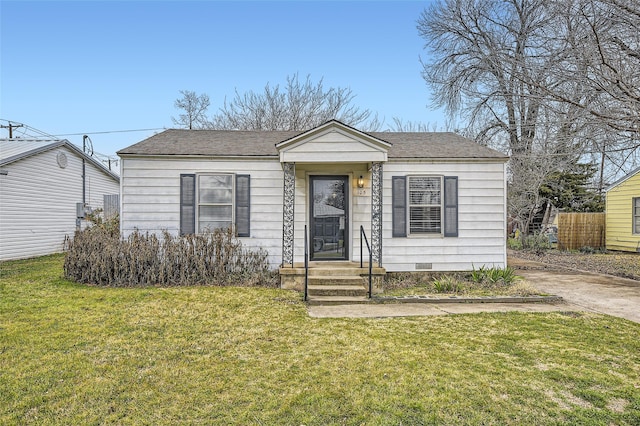 view of front of house featuring a front yard