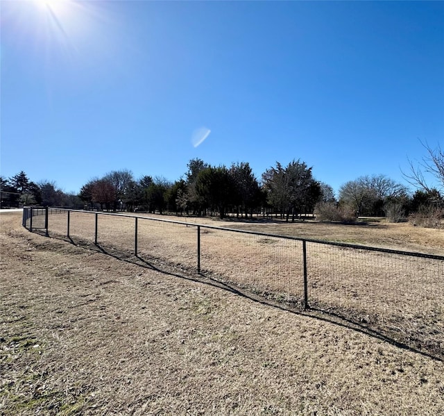 view of yard featuring a rural view