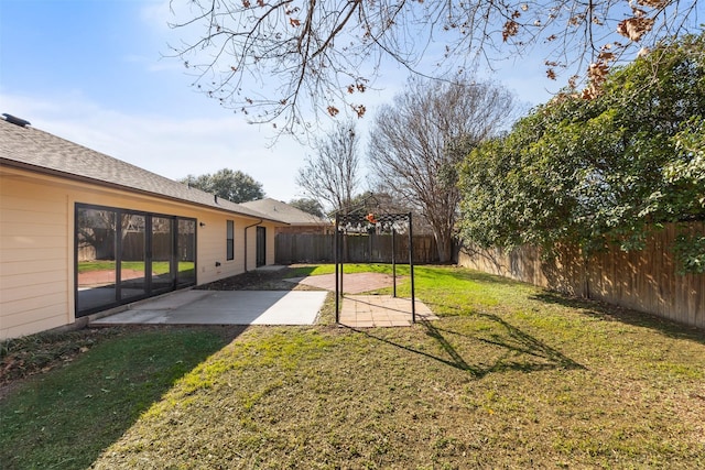 view of yard with a patio area