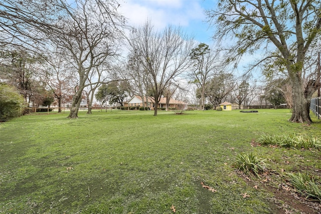 728 Del Dr, Denton, TX 76207 - view of yard featuring an outdoor structure