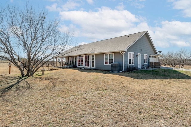 exterior space featuring a front lawn