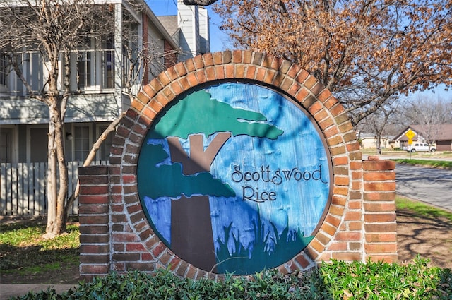 view of community / neighborhood sign