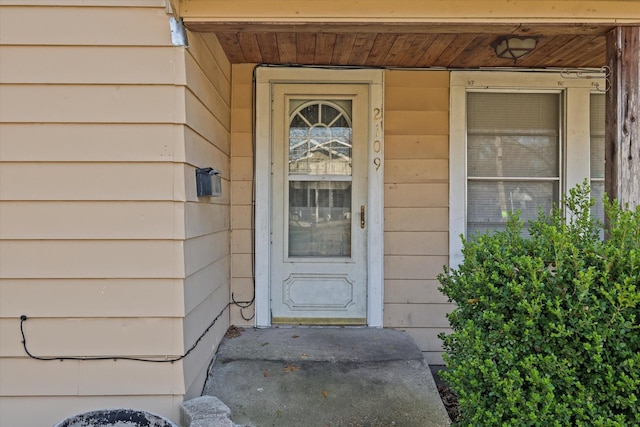 view of property entrance