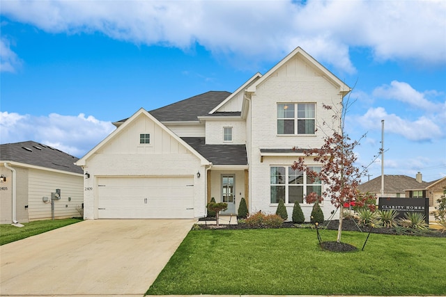 view of front of home with a front lawn