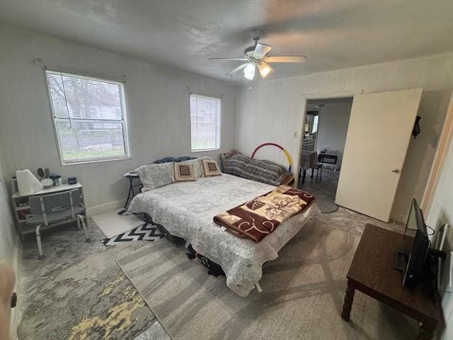 bedroom with ceiling fan