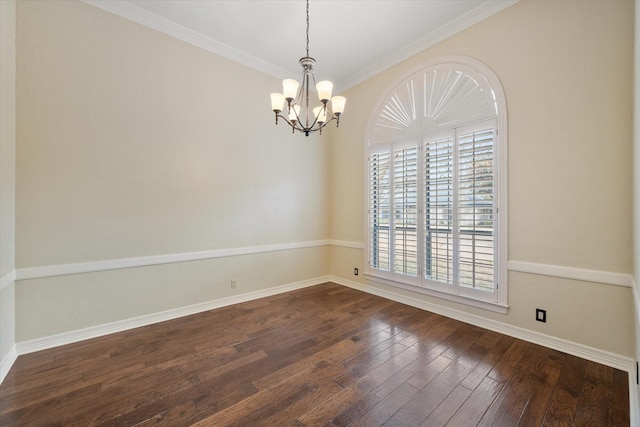 1604 Bridle Path, Corsicana, TX 75110 - unfurnished room featuring a chandelier, hardwood / wood-style floors, ornamental molding, and baseboards