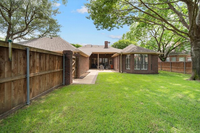 1604 Bridle Path, Corsicana, TX 75110 - view of side of home featuring a garage and driveway