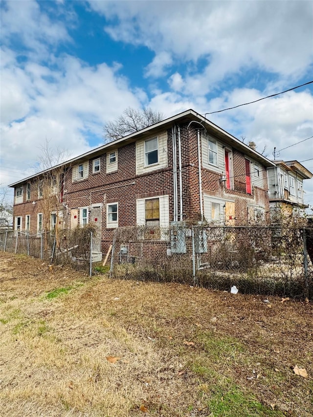 view of property exterior