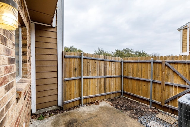 view of patio featuring cooling unit