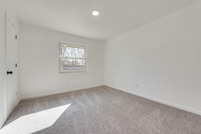 view of carpeted spare room