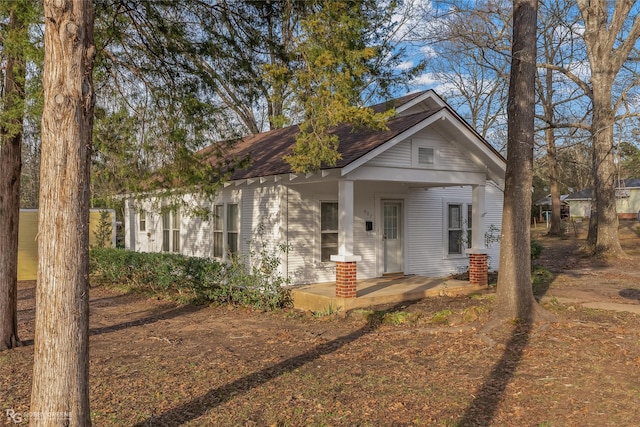 view of front facade with a porch