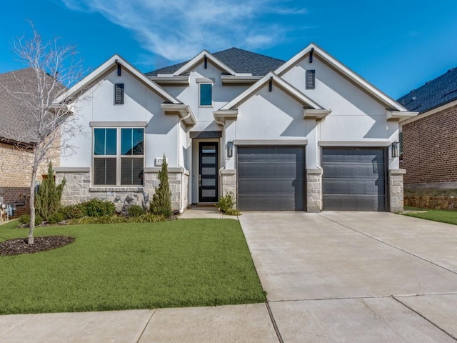 craftsman-style house with a front yard