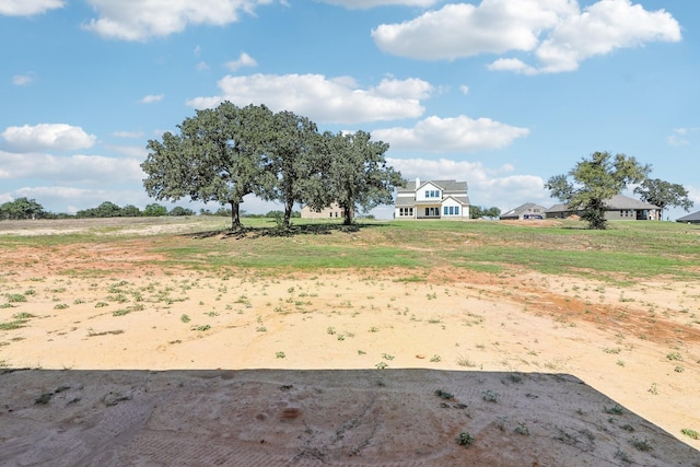 view of front facade featuring a garage and a front lawn