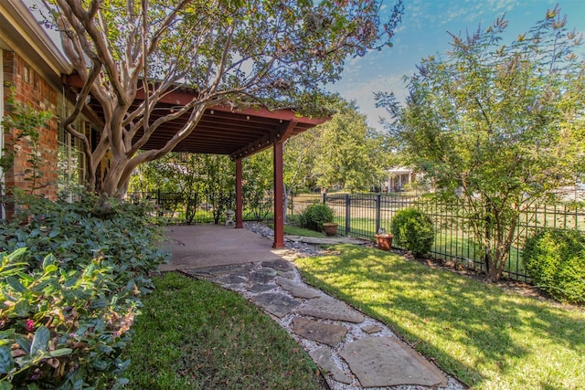 view of yard with a patio area