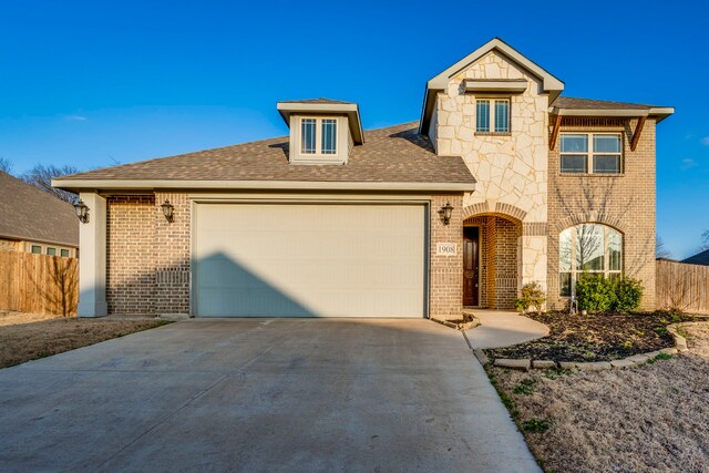 view of front facade featuring a garage