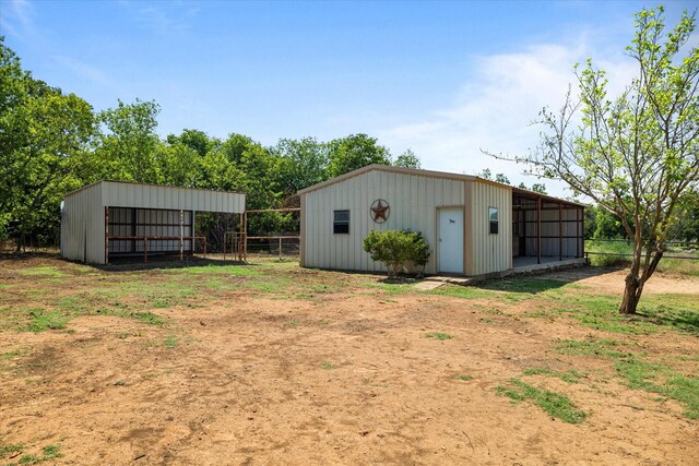402 N Parkway Dr, Alvarado, TX 76009 - view of outdoor structure