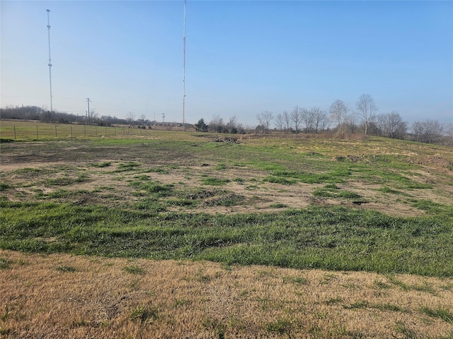 view of yard featuring a rural view