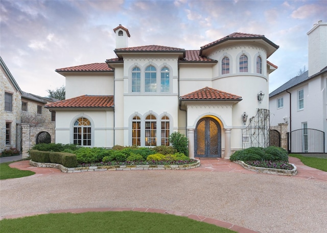 view of mediterranean / spanish-style house