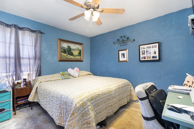 bedroom with a ceiling fan