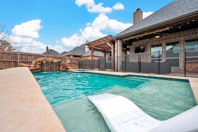 view of swimming pool featuring pool water feature