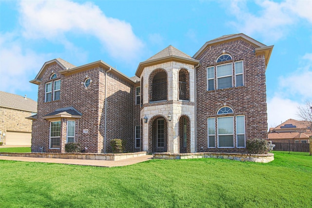 view of front of house featuring a front yard