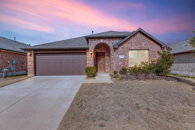 view of front facade with a garage