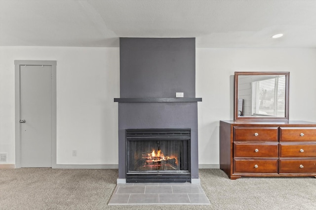 room details featuring carpet floors