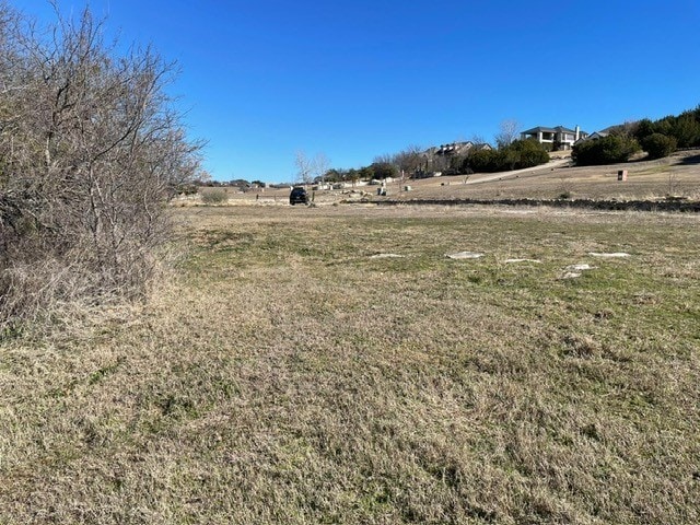 Listing photo 2 for 1210 Bentwater Pkwy, Granbury TX 76049