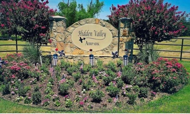 70 Hidden Valley Airpark, Shady Shores, TX 76208 - view of community sign
