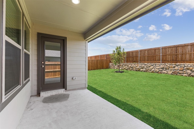 view of yard with a patio