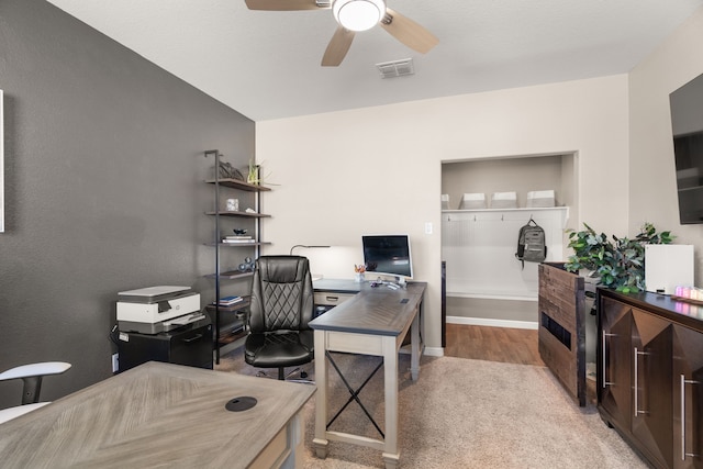 office area featuring ceiling fan