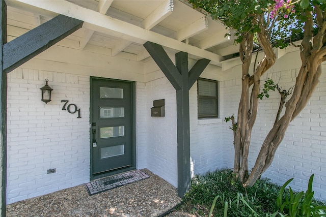 view of doorway to property