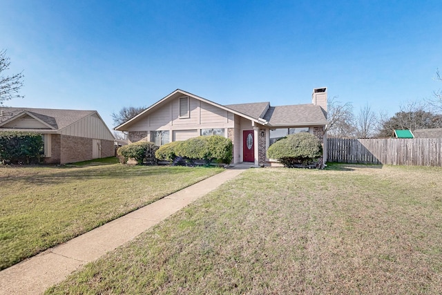 view of front of house with a front lawn